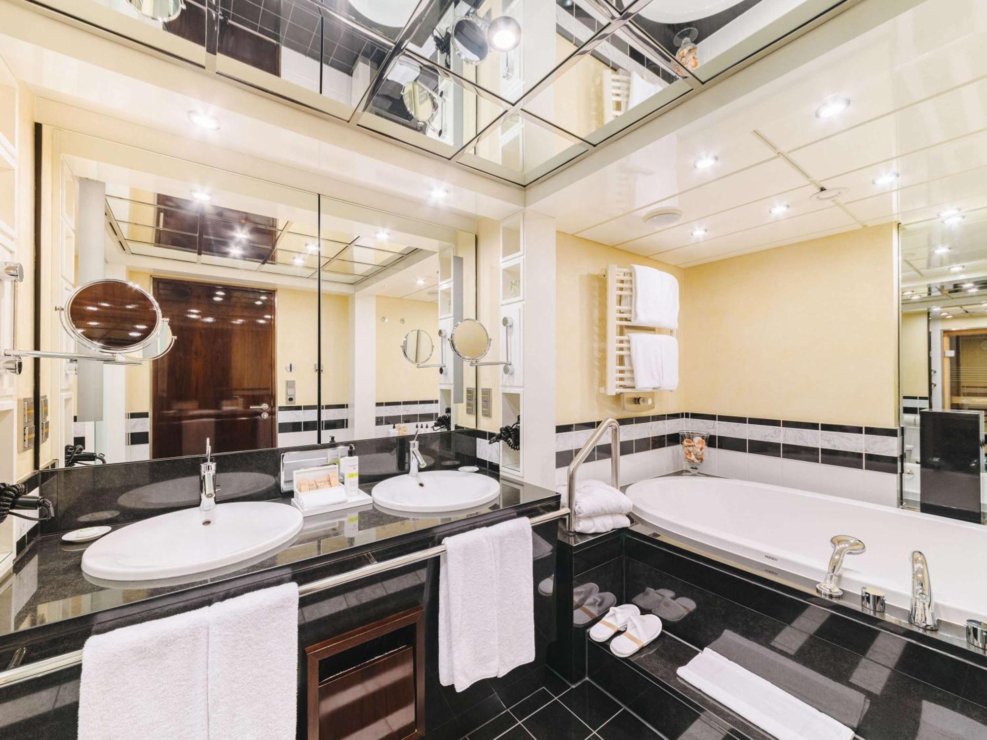 فندق بولمان برلين شفايتزرهوف المظهر الخارجي الصورة Bathroom