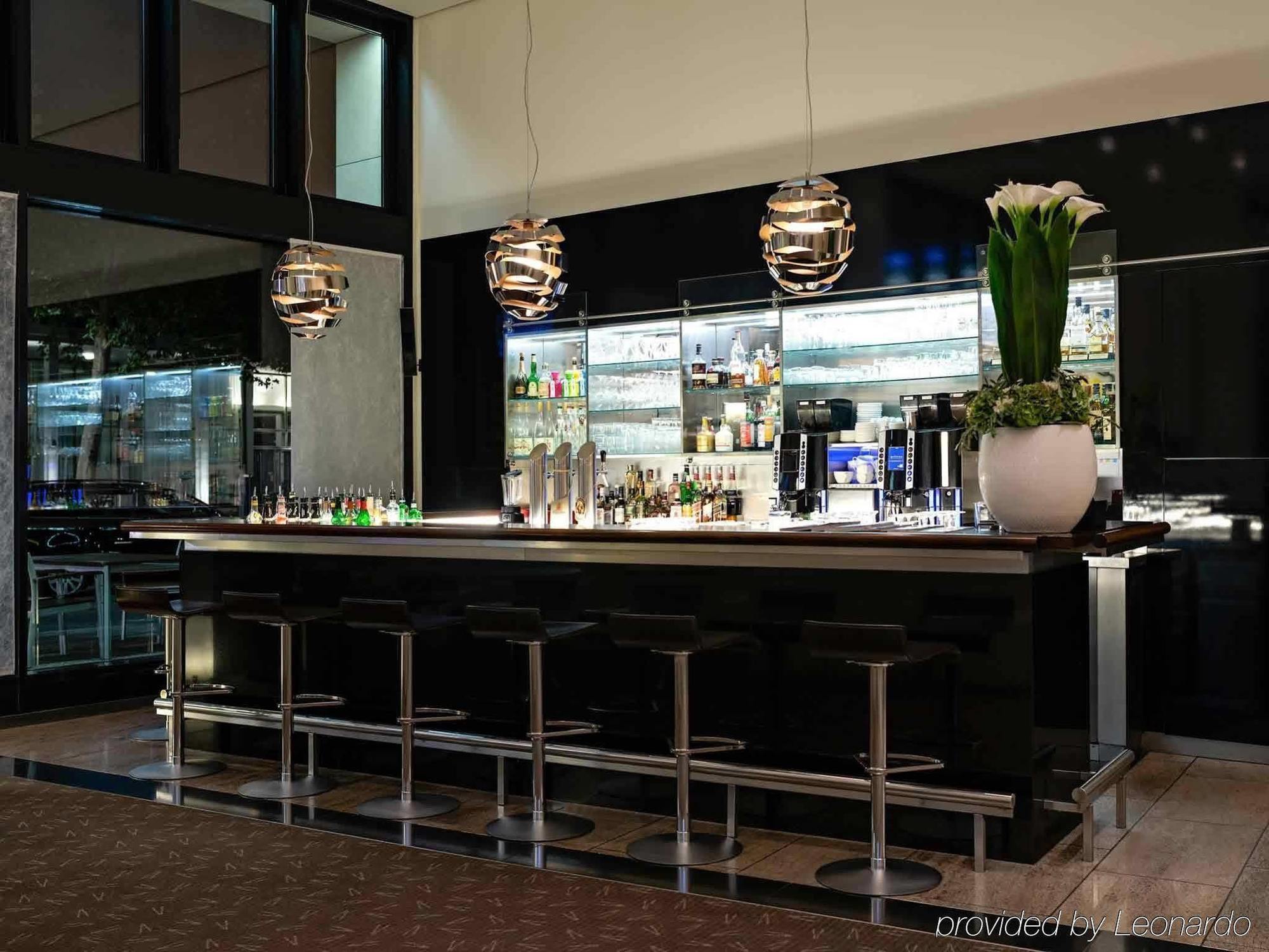 فندق بولمان برلين شفايتزرهوف المظهر الخارجي الصورة The bar at the restaurant